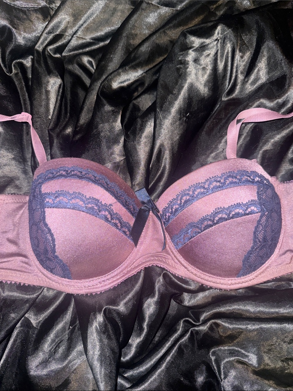 Black Fuchsia Purple & Blue Bra! (Like new)